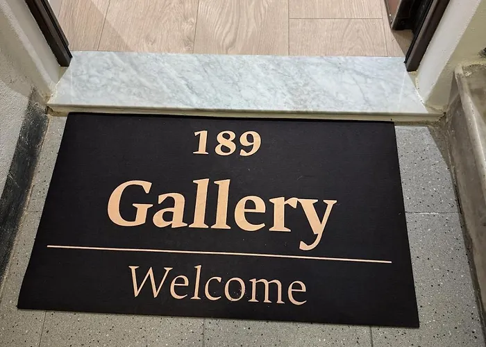 Vacanze Gallery 189 Vicino Stazione ラ・スペツィア